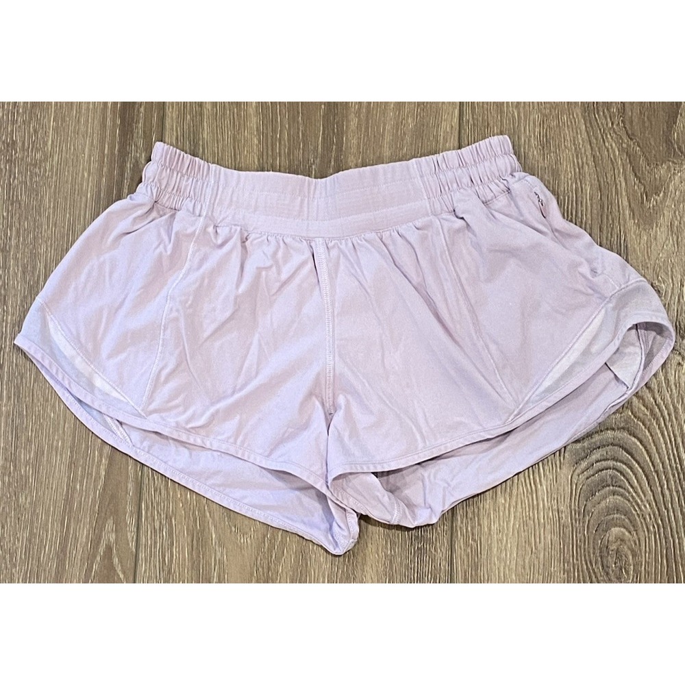 Lululemon Hotty Hot II 4" Short Light Lavender Women's 6 Purple Nylon Lycra